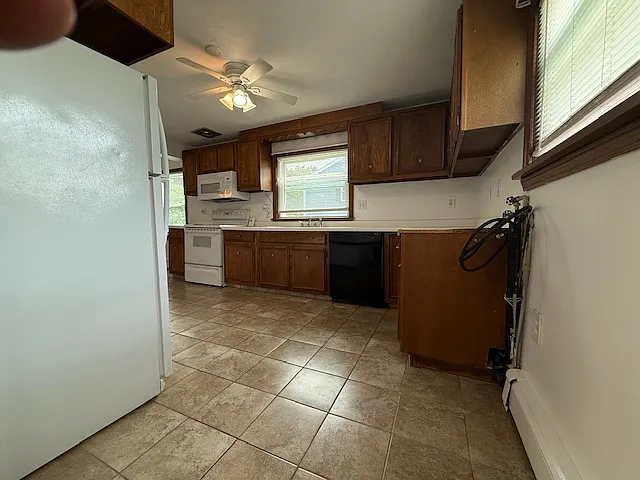 16 Indian Rock Dr #B — Photo 10