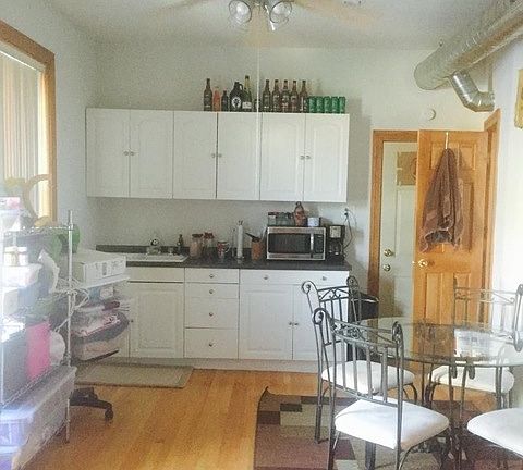 3rd image of 1307 N Ashland Ave APT 3R