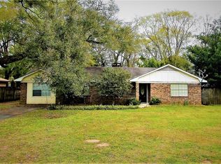 5505 McDonald Rd, Theodore, AL 36582