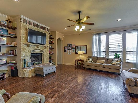 3rd image of 234 Double Creek Dr