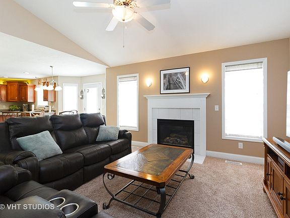 2nd image of 230 High Point Cir N