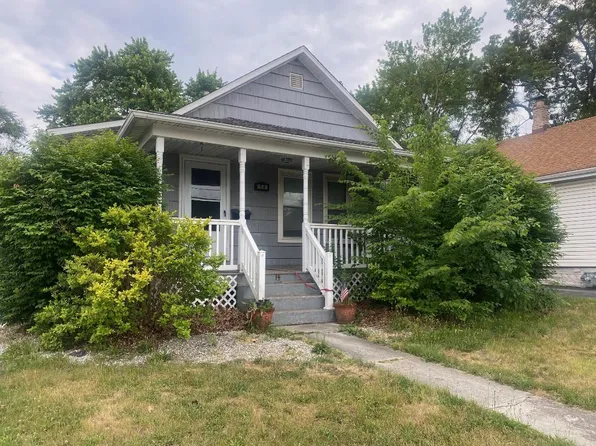 14 W Main St, Glenwood, IL 60425