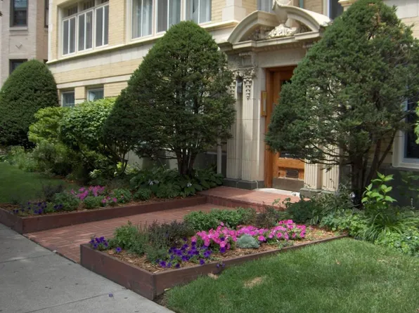 2200 W Granville Ave APT 2, Chicago, IL 60659