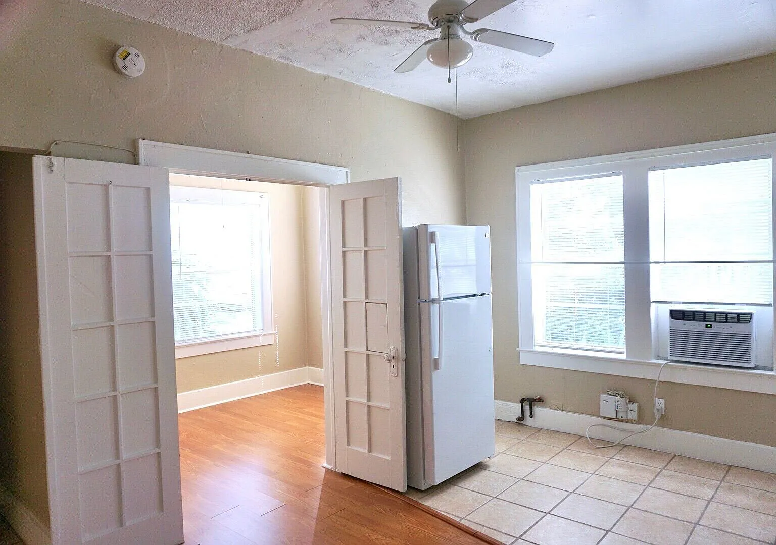 Apache Trail Apartments — Photo 3