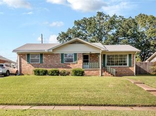 2902 Brierwood Dr, Mobile, AL 36606