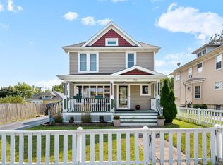 702 McDonough St, Joliet, IL 60436