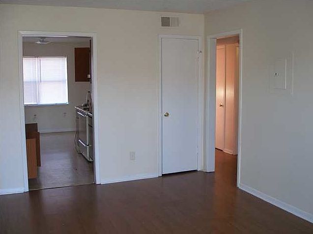 2nd image of 1441 Monroe Ave SW APT 7