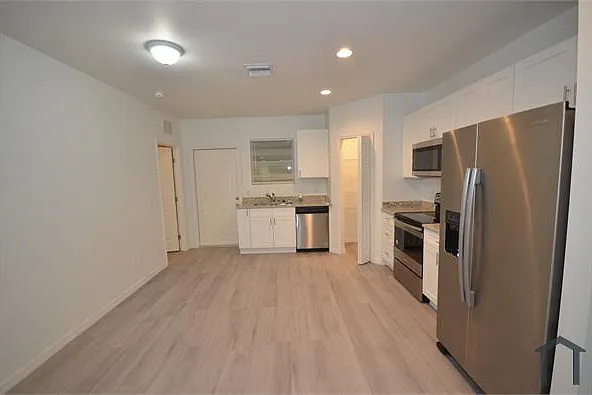 2218 Quality Life Center Way — Photo 3