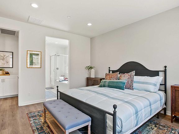 4th image of 7030 W Avenue L12
