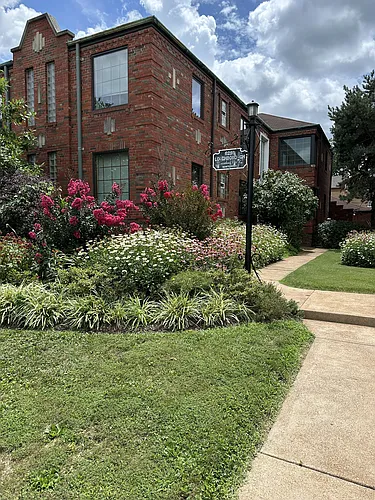 6216 Loughborough Ave #2S Photo 1