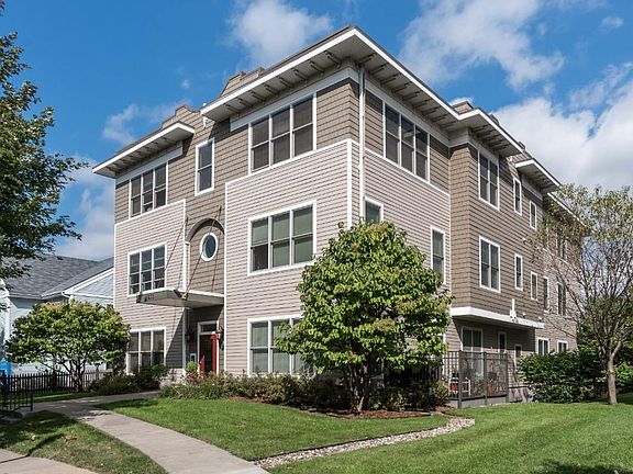 2nd image of 633 Dayton Ave APT 2
