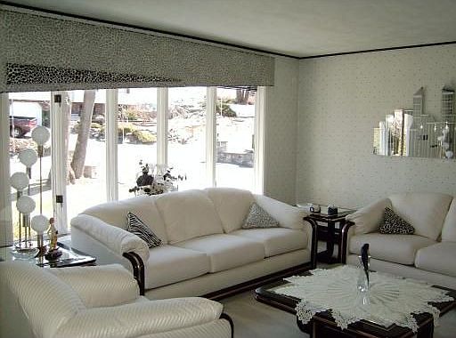 Beautiful sunny room