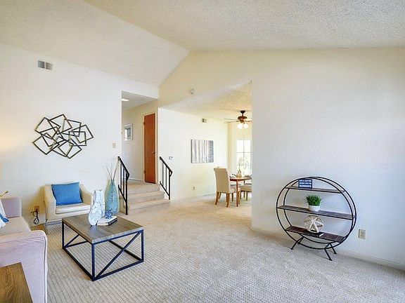 4th image of 419 Kenbrook Cir