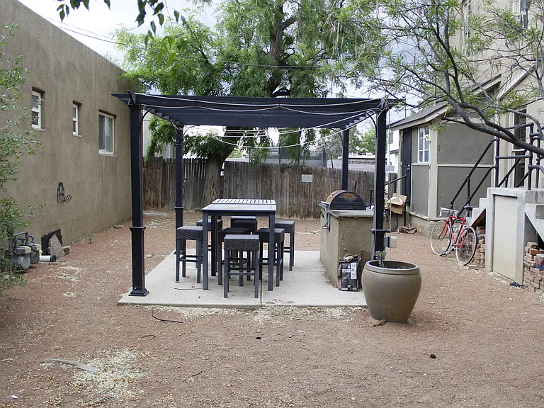 Ideal Urban Location for a Modern 1 Bed Apartment — Photo 45