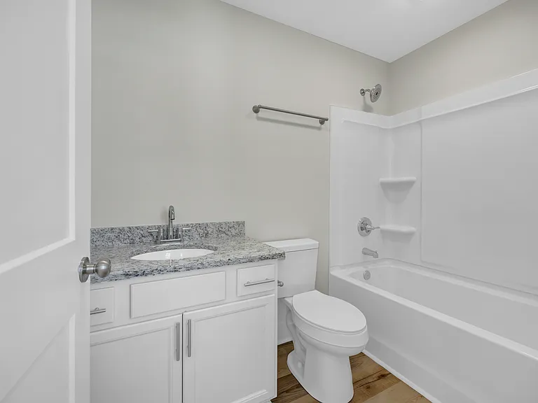 1158 Olympia Ave — Photo 27
