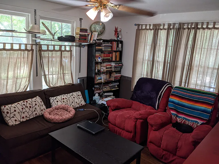 3711 Tom Green St #B — Photo 14