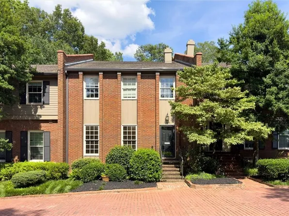 5289 Glenridge Dr, Sandy Springs, GA 30342