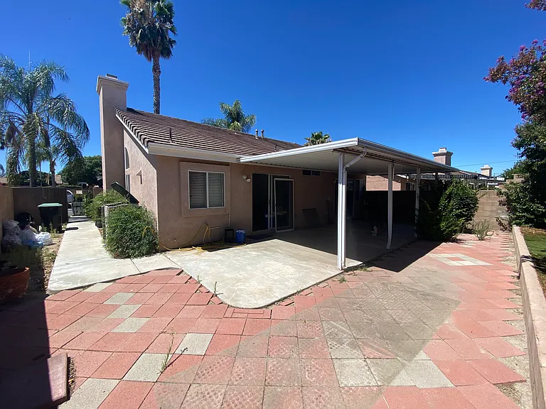 2100 Glenwood Ave — Photo 11