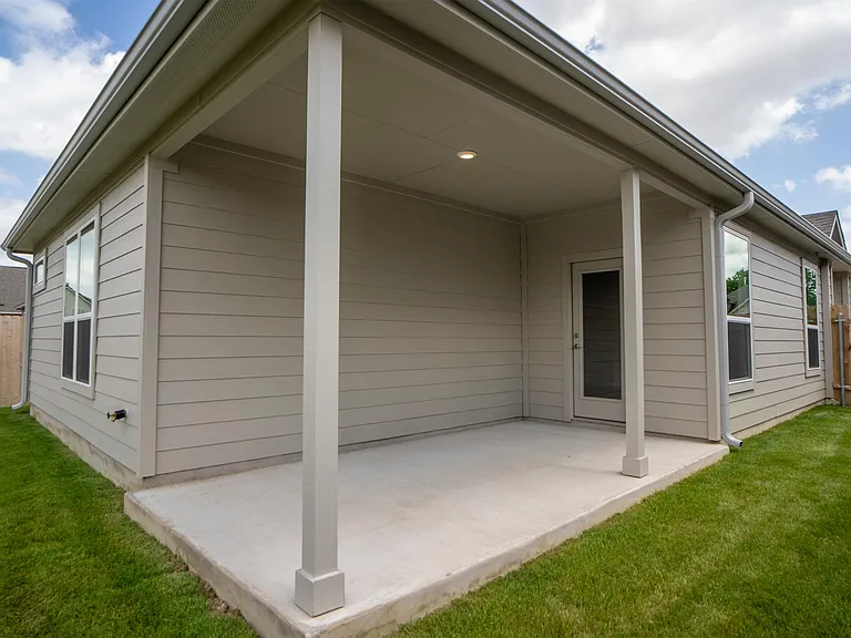 917 Falkland Trce — Photo 13