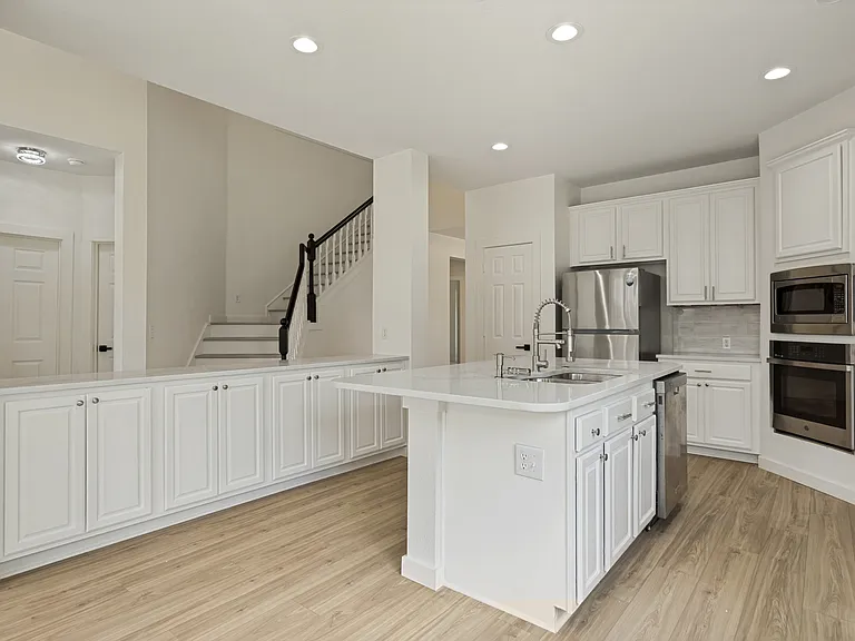 11160 Silver Horn Dr — Photo 18