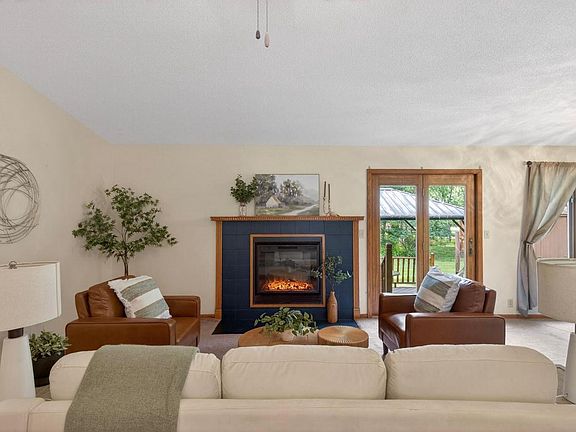 3rd image of 4731 SPRINGWOOD DRIVE