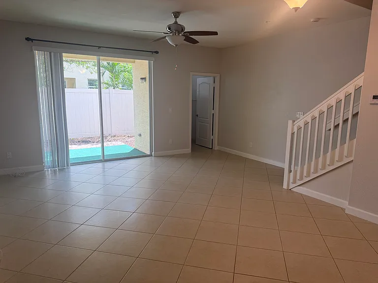 9519 SW Merlin Ct — Photo 7