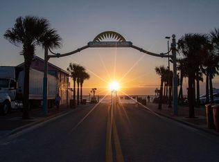 799 E 10th Ave, New Smyrna Beach, FL 32169
