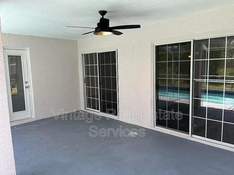 9411 Willow Cove Ct — Photo 6