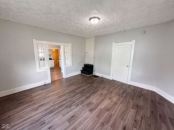 3rd image of 314 Bernard Ave