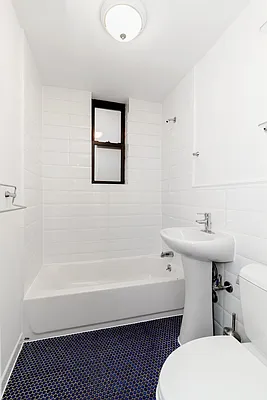 Rented by Compass | media 32