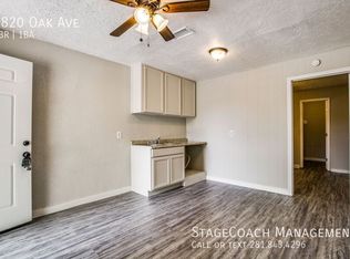 4820 Oak Ave, Pasadena, TX 77503