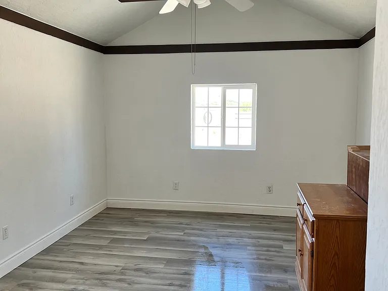 2151 W Simkins Rd — Photo 6