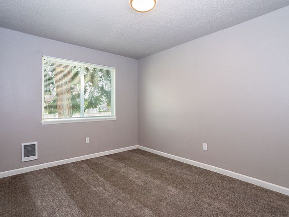 5th image of 10003-10020 167th Street Ct E #3