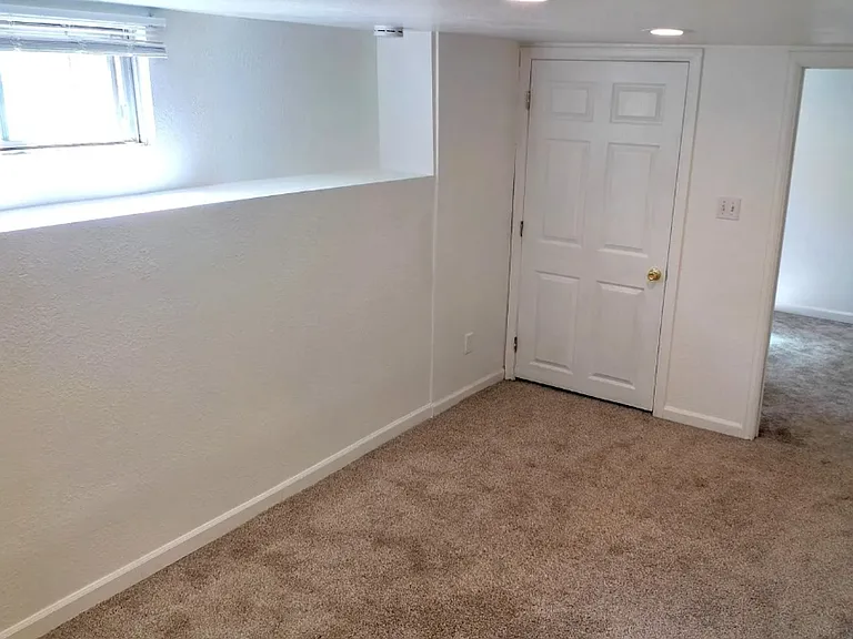 1025 Cranford Pl — Photo 8