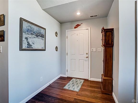 3rd image of 2045 Wentworth Village Dr