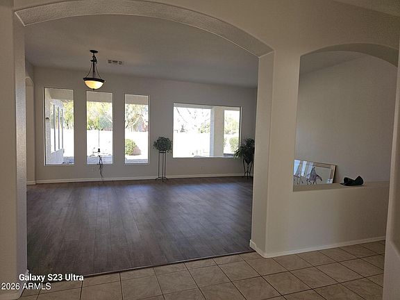 3rd image of 790 W CHERRYWOOD Drive