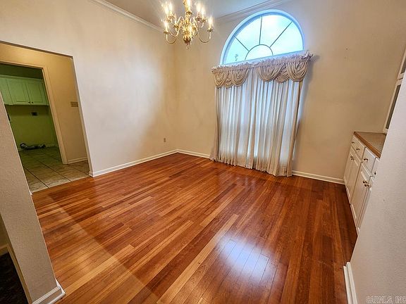 5th image of 60 Weaver Cir