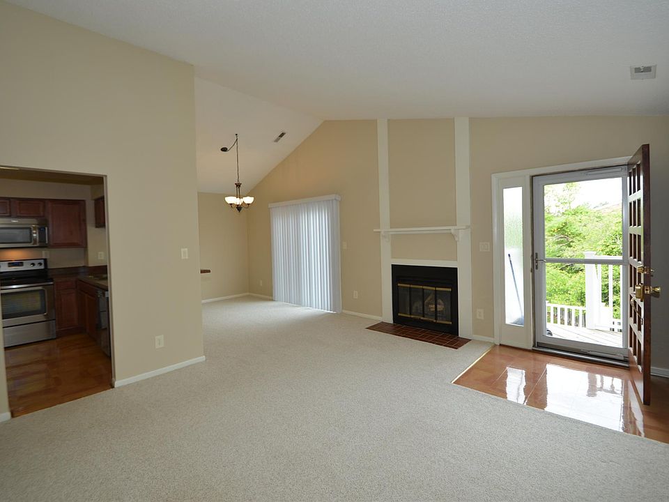 Living room & dining room
