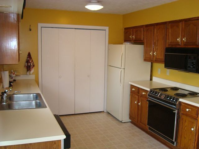 1st image of 8788 Arcadia Dr