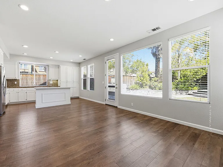 Bright and open family room and kitchen