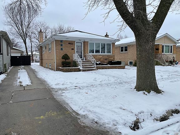 3rd image of 4943 N New England Ave