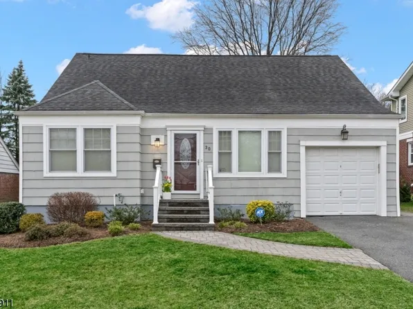 30 Lowe Ave, Fair Lawn Boro, NJ 07410