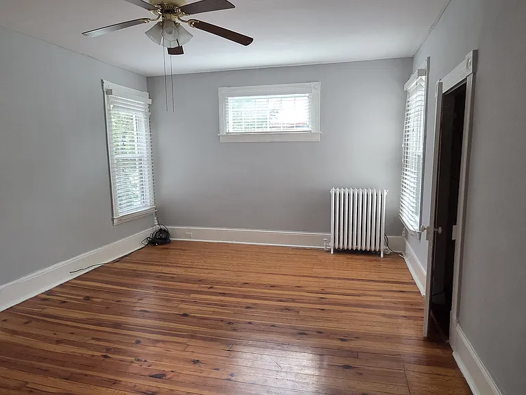 321 Pine St — Photo 12