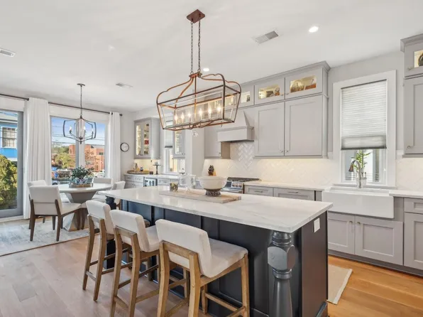 375 Huger St #B, Charleston, SC 29403