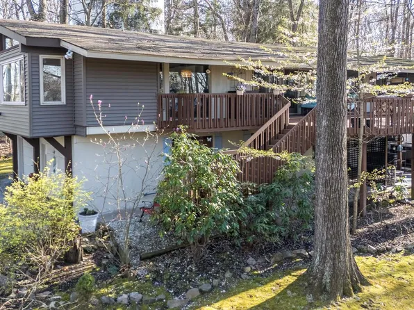 30 Forge Mountain Dr, Phoenixville, PA 19460