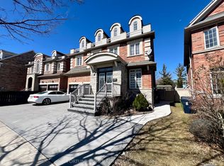 147 Fred Young Dr #5, Toronto, ON M3L 0A4