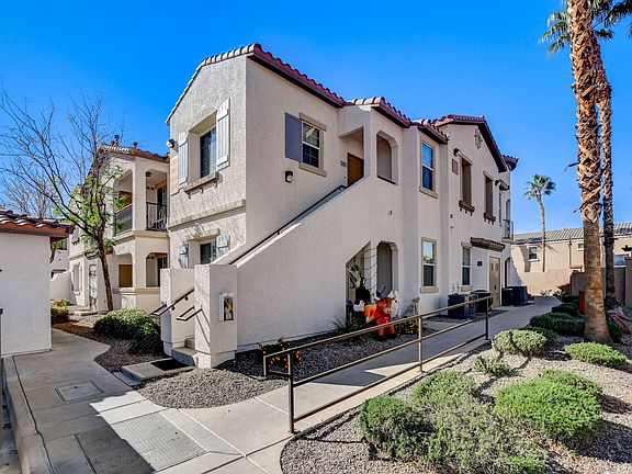 2nd image of 50 Aura De Blanco St Unit 1204