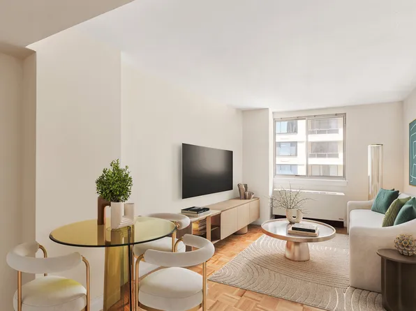 308 East 38th Street 7F image 1 of 11