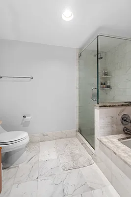 Sold by HomeDax Real Estate | media 27