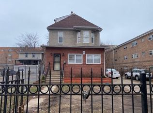7631 S Coles Ave, Chicago, IL 60649